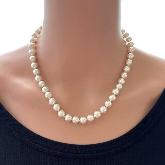 RMN Faux Pearl Necklace Adjustable Length White Hand Knotted - Picture 5 of 5